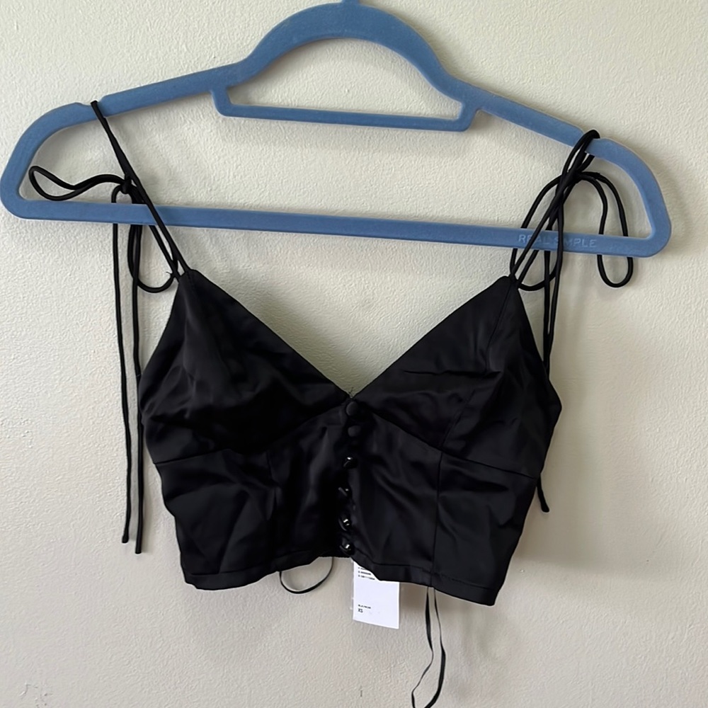 Urban Outfitters - stretchy back and stretchy strap black bralette - XS